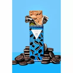 Lucinda's Cookies And Cream Chocolate Bar